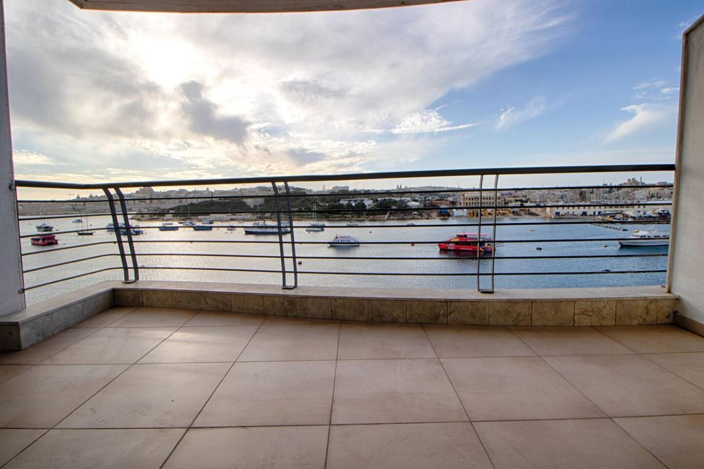 The Strand Apartments By Homely Sliema Exterior foto